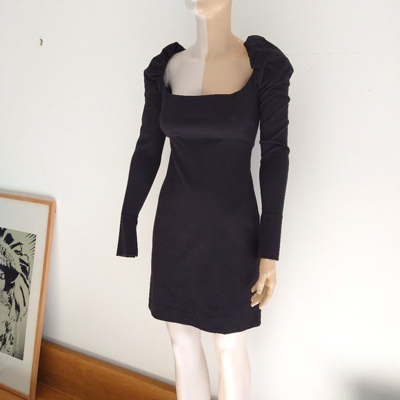 Little black dresse size 4 Philosophy by Lorenzo Serafini - Picture 2 of 6